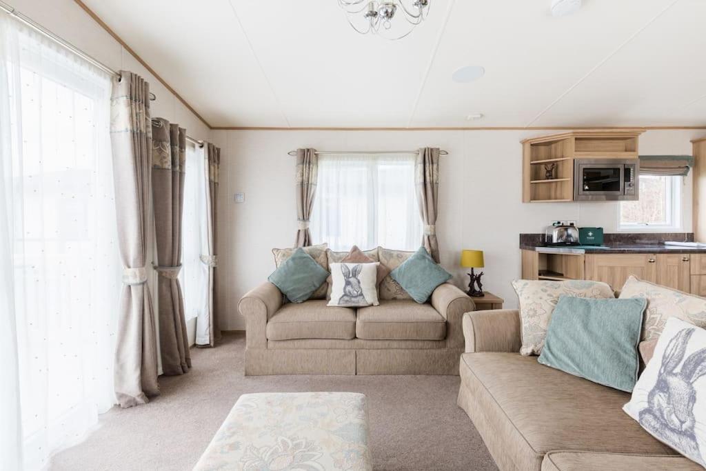 Waters Edge, Hoburne Cotswolds Villa Южен Сърни Екстериор снимка